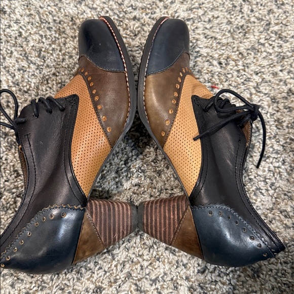 L'Artiste By Spring Step Womens Bardot Derby Oxford Pump -- Navy Multi 38/8 - Picture 5 of 8